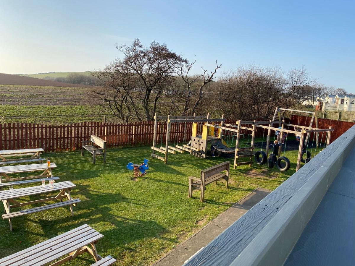Violeta Turnberry Caravan ภายนอก รูปภาพ